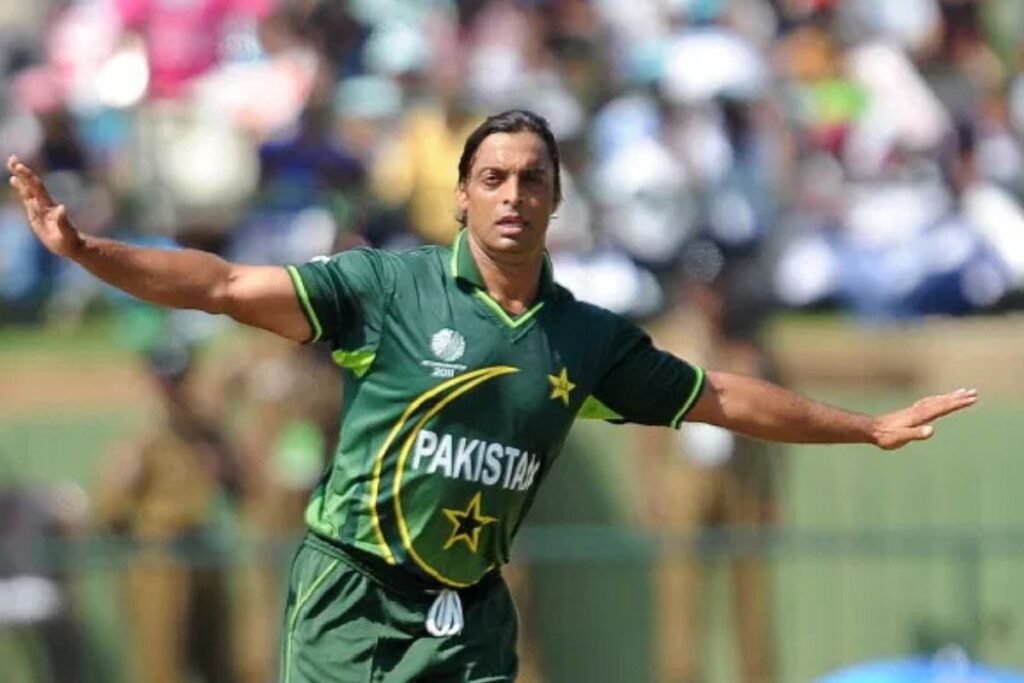 A Fast Bowler Who Earned Respect from All Generations
