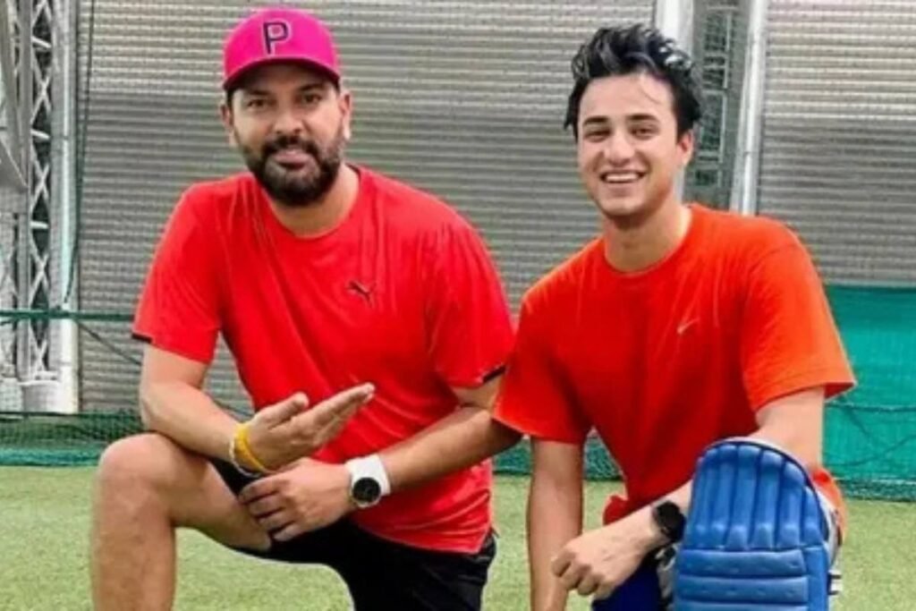 is there any relationship between Yuvraj Singh and Abhishek Sharma_