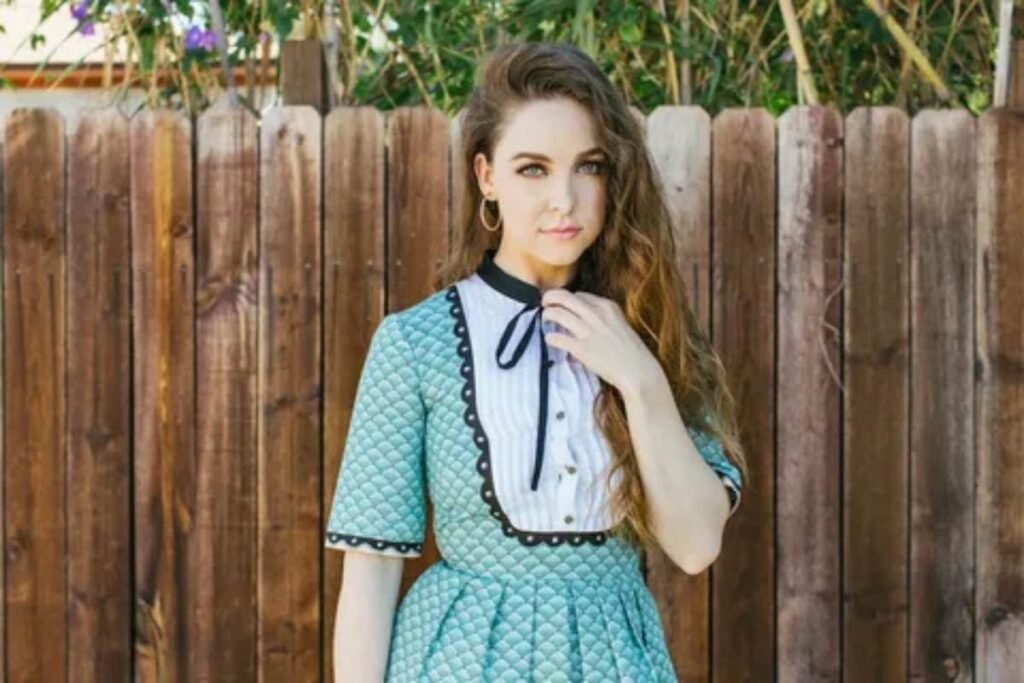 is Brittany Curran related to the Curran cricket family