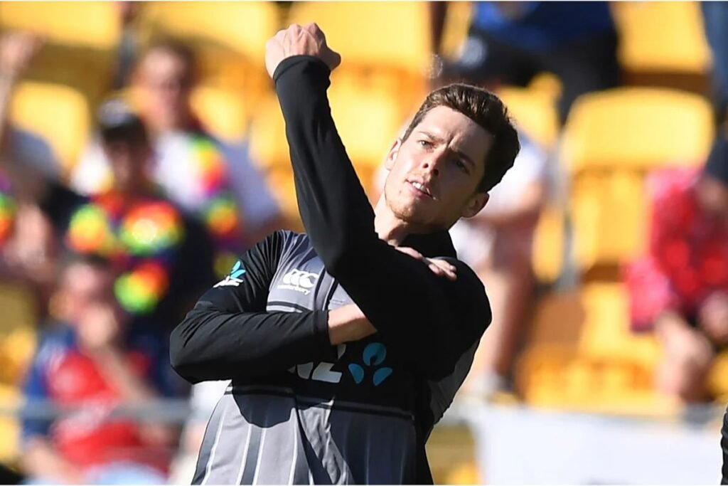 is Mitchell Santner a member of a golf club