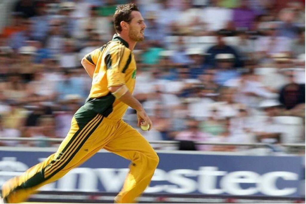 Shaun Tait average bowling speed