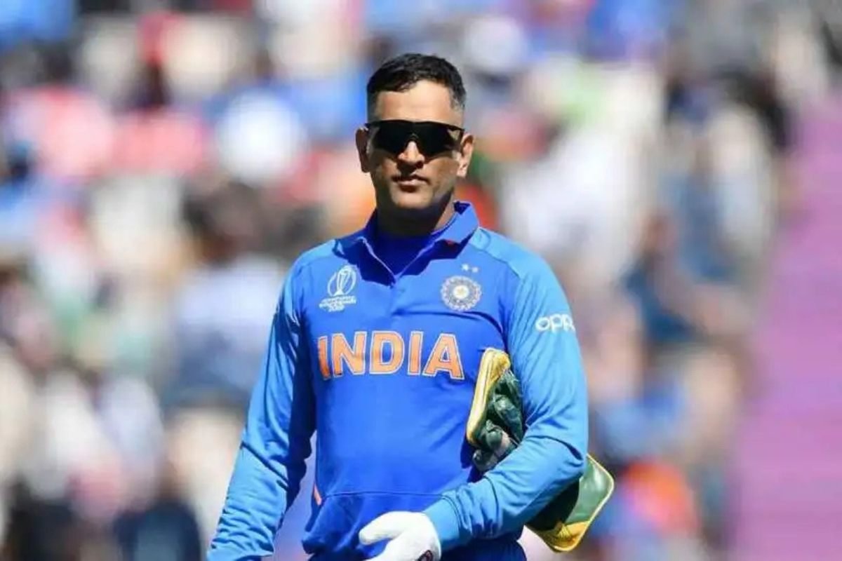 DHONI