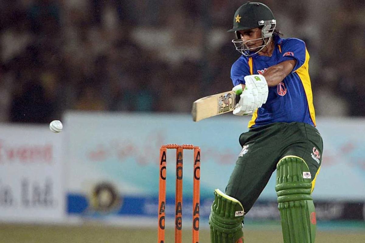 How many centuries did Imran Nazir score