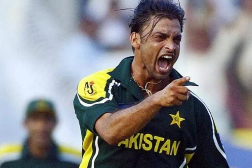 WHO BOWLED THE FASTEST BALL IN CRICKET