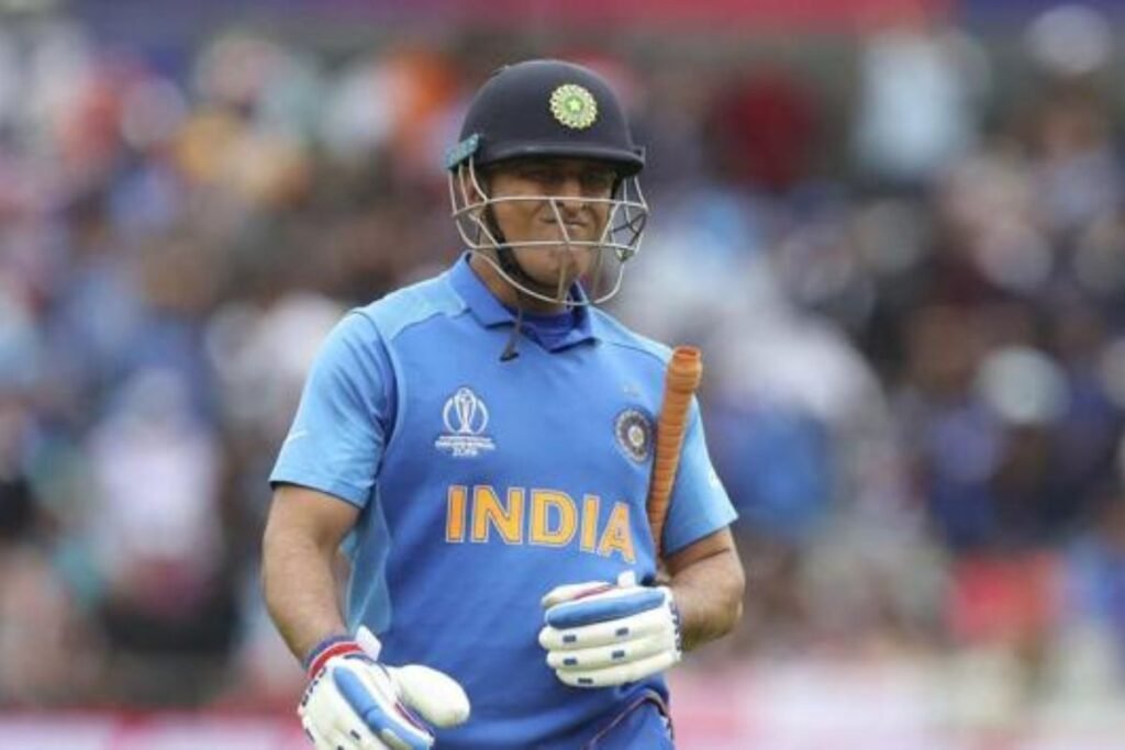 The Over Where Dhoni Couldn’t Score a Single Boundary